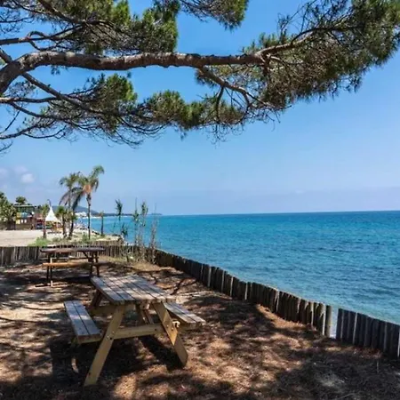 - Piscine - Eeig0e Camping