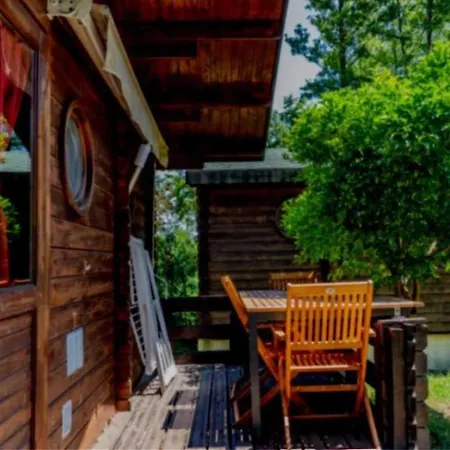 - Piscine - Eeig0e Camping
